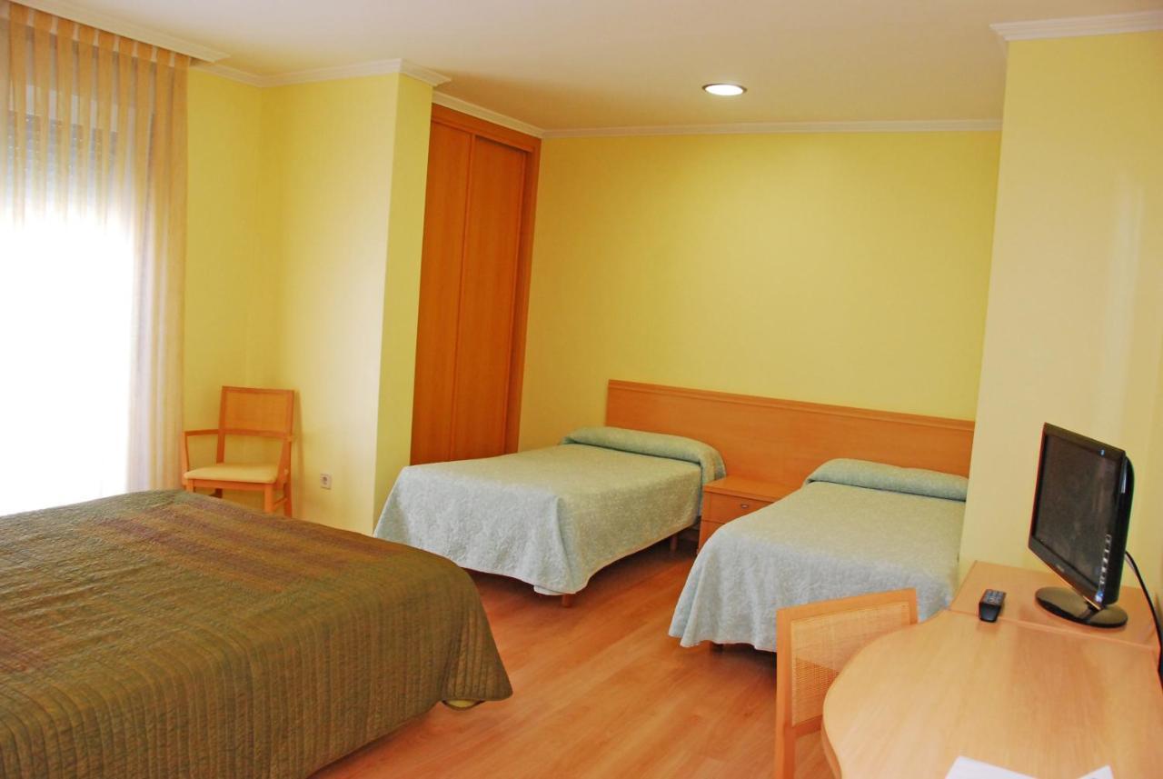 Hotel Villa Juanita Эль-Грове Экстерьер фото