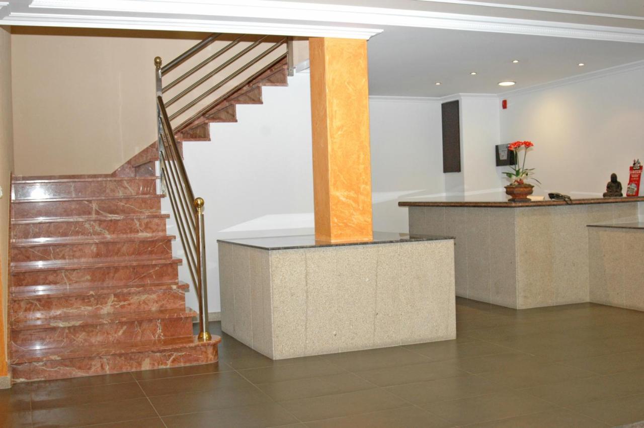Hotel Villa Juanita Эль-Грове Экстерьер фото