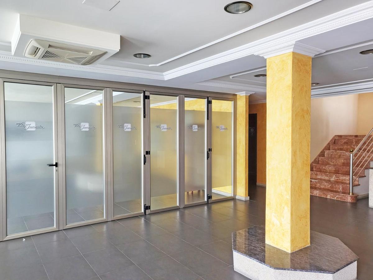 Hotel Villa Juanita Эль-Грове Экстерьер фото
