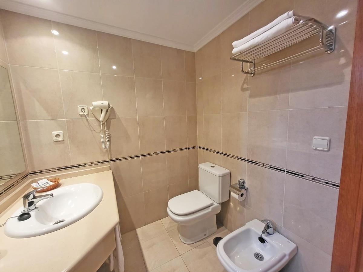 Hotel Villa Juanita Эль-Грове Экстерьер фото